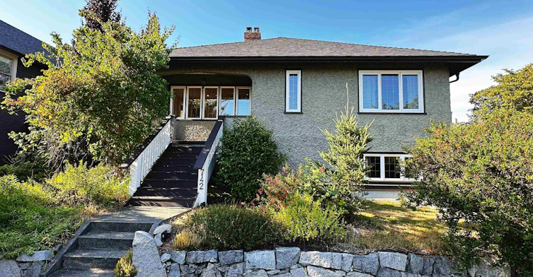 742 6th E Street, North Vancouver, BC, V7L 1R6