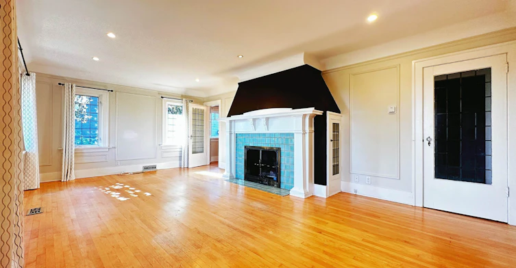 742 6th E Street, North Vancouver, BC, V7L 1R6 - 5