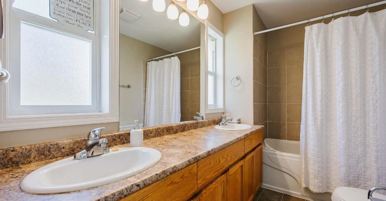 UPPER-45821 Thomas Road, Chilliwack, BC, V2R 1B8 - 11