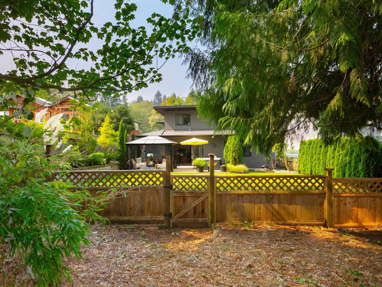 1930 Panorama Drive, North Vancouver, BC, V7G 1V1 - 39