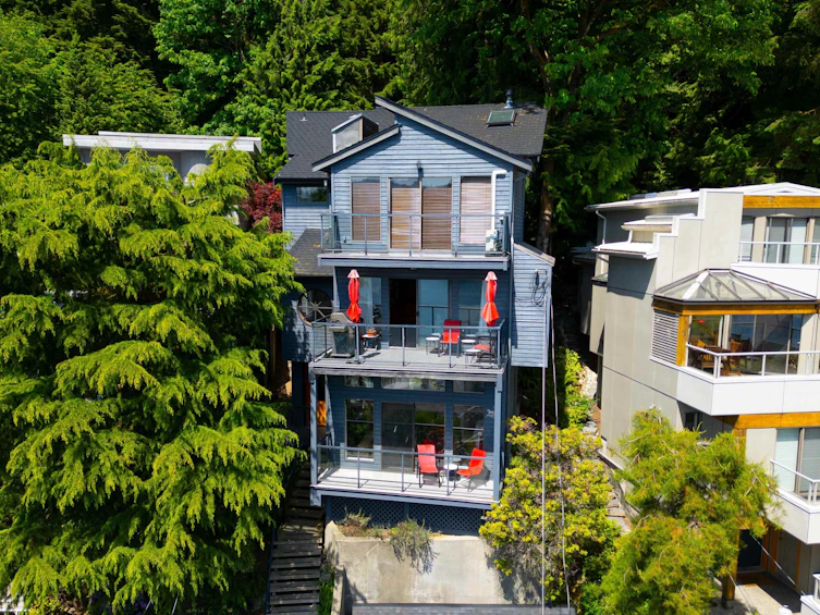 2643 Panorama Drive, North Vancouver, BC, V7G 1V7 - 2