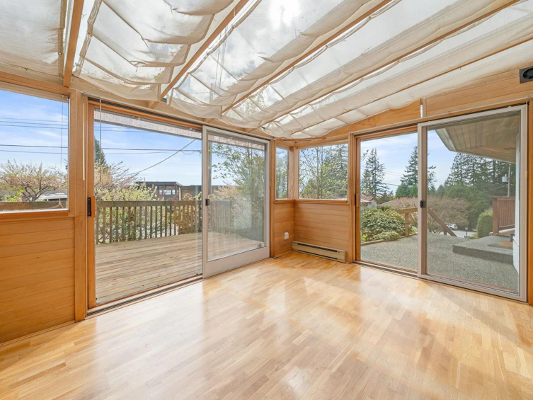 234 Rondoval Crescent, North Vancouver, BC, V7N 2W7 - 13