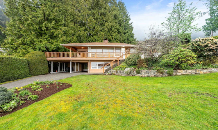 234 Rondoval Crescent