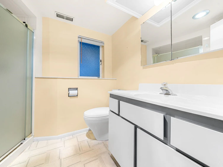 234 Rondoval Crescent, North Vancouver, BC, V7N 2W7 - 24