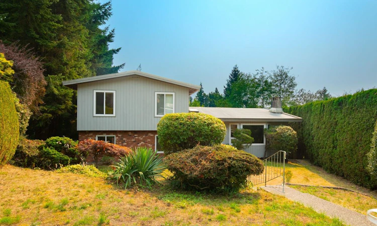 1285 Lucking Place
