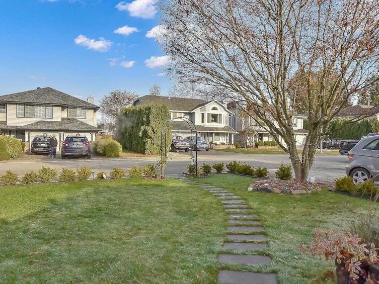 19358 Cusick Crescent, Pitt Meadows, BC, V3Y 2M9 - 33