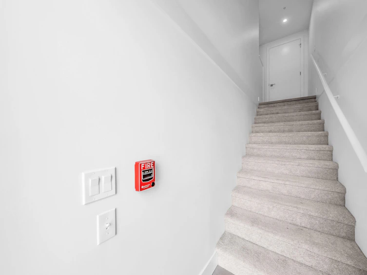 2210 E 1st Avenue, Vancouver, BC, V5N 1B6 - 28