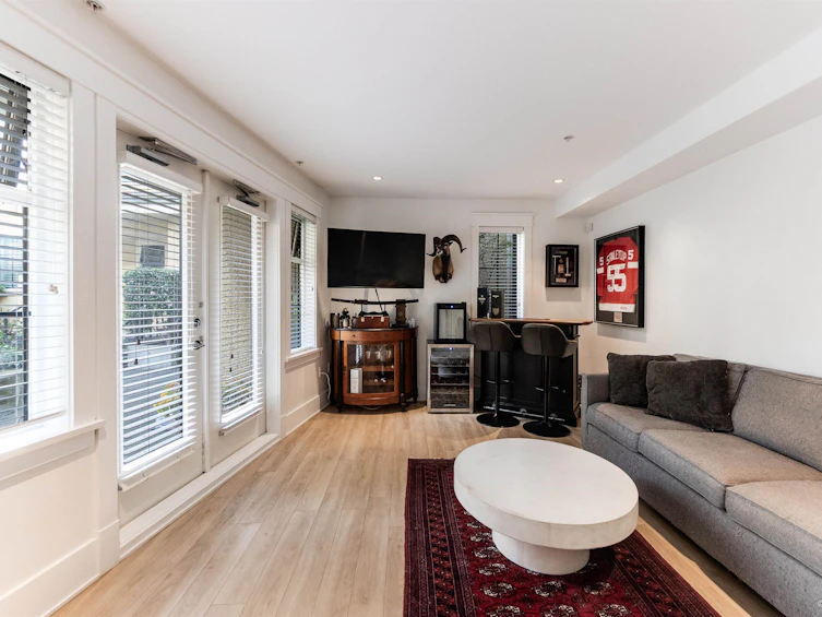 1017 W 8th Avenue, Vancouver, BC, V6H 1C3 - 34