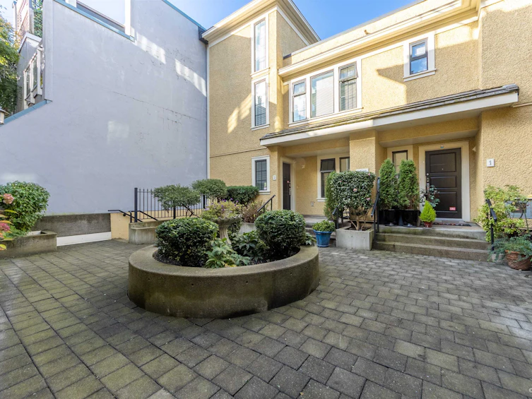 1017 W 8th Avenue, Vancouver, BC, V6H 1C3 - 6