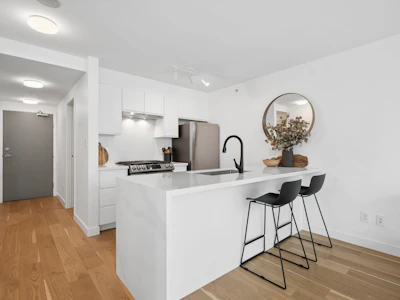 1208-1495 Richards Street - 4