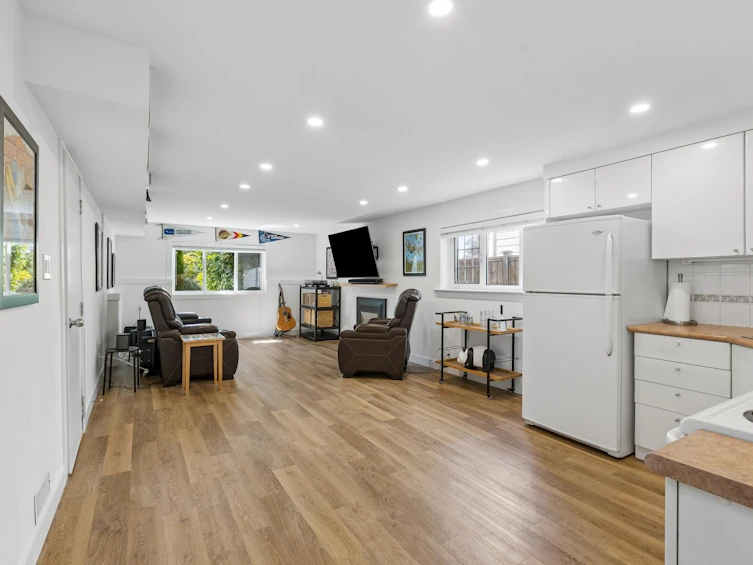 316 W 21st Street, North Vancouver, BC, V7M 1Z5 - 27