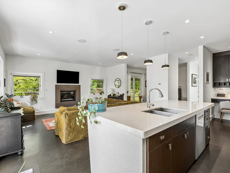 4041 Prospect Road, North Vancouver, BC, V7N 3L6 - 8