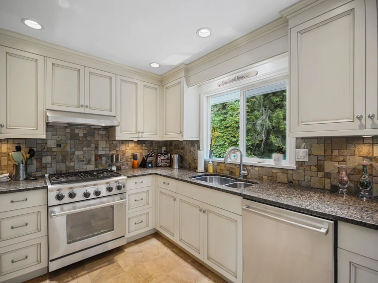 21495 90 Avenue, Langley, BC, V1M 1Z2 - 11