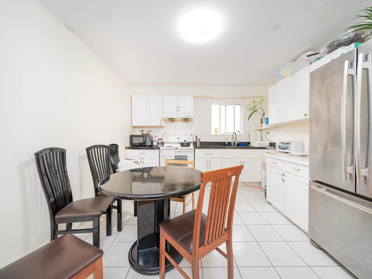 5091 Sidley Street, Burnaby, BC, V5J 1T6 - 35