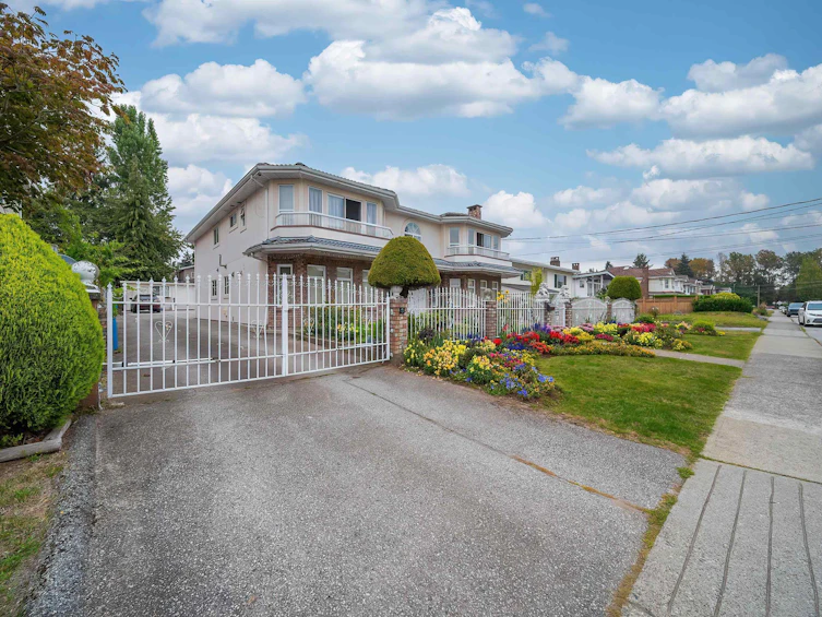 5091 Sidley Street, Burnaby, BC, V5J 1T6 - 2