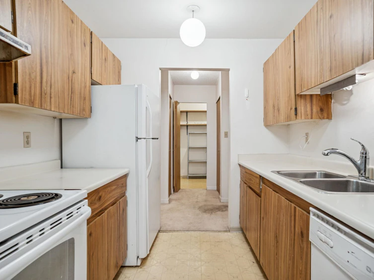 249-7471 Minoru Boulevard, Richmond, BC, V6Y 1Z3 - 8