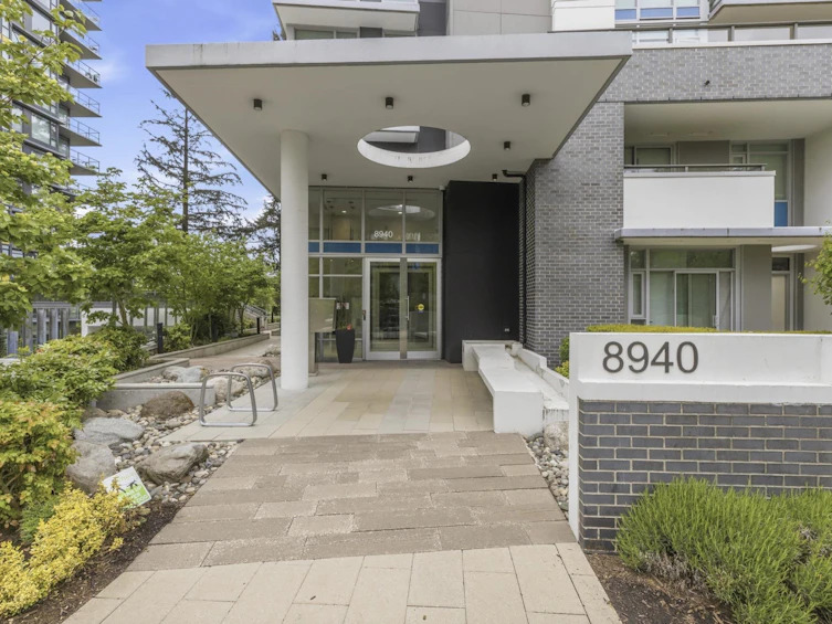 702-8940 University Crescent, Burnaby, BC, V5A 0E7