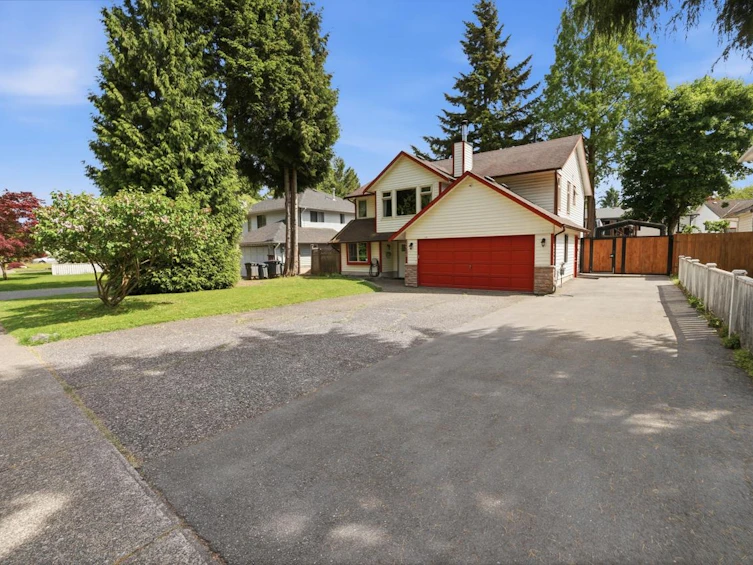 15318 87a Avenue, Surrey, BC, V3S 4Z9 - 34