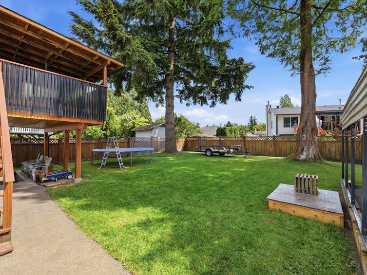 15318 87a Avenue, Surrey, BC, V3S 4Z9 - 30