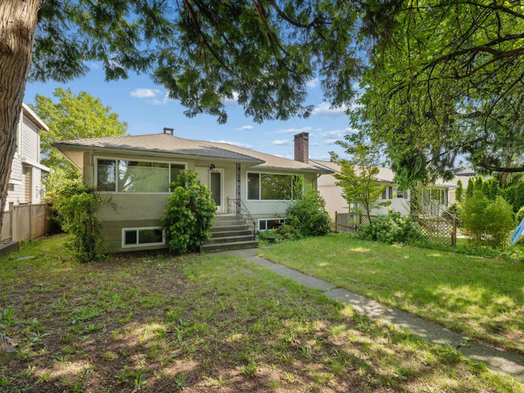 8406 12th Avenue, Burnaby, BC, V3N 2L6 - 2