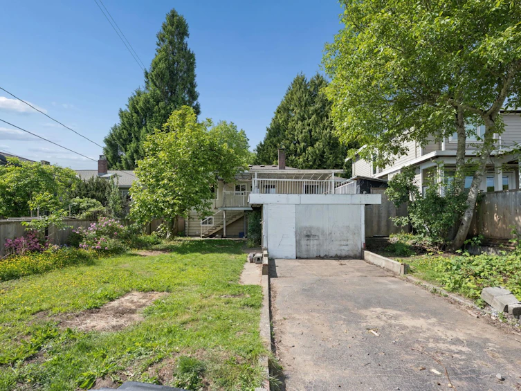 8406 12th Avenue, Burnaby, BC, V3N 2L6 - 6