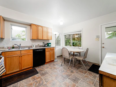 7475 Knight Street - 5