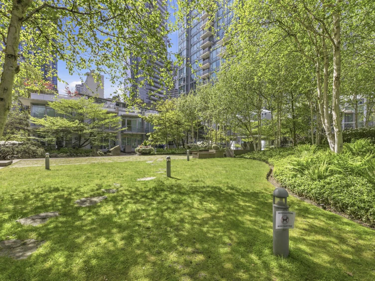 1703-590 Nicola Street, Vancouver, BC, V6G 3J8 - 18