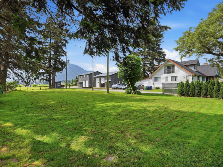 6155 Blackburn Road, Chilliwack, BC, V2R 4N9 - 2