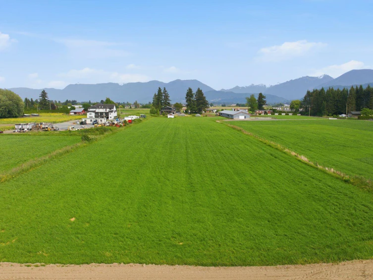 6155 Blackburn Road, Chilliwack, BC, V2R 4N9 - 3
