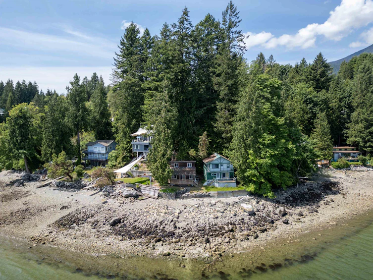 1498 Tideview Road, Gibsons, BC, V0N 1V6