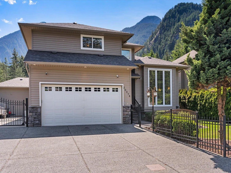 20074 Birch Place, Hope, BC, V0X 1L2 - 4