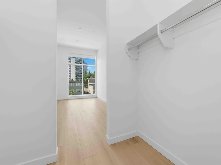 4237 Maywood Street, Burnaby, BC, V5H 0L3 - 24