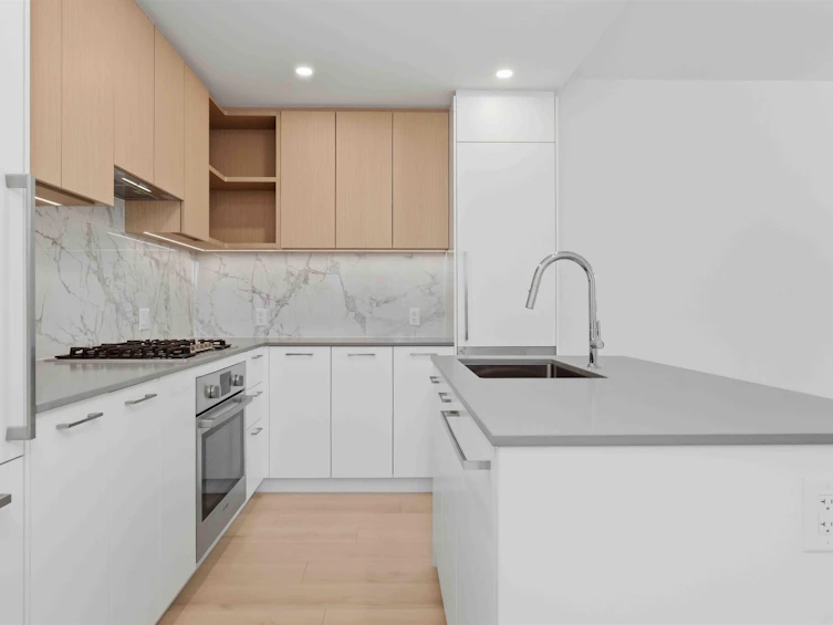 4237 Maywood Street, Burnaby, BC, V5H 0L3 - 13