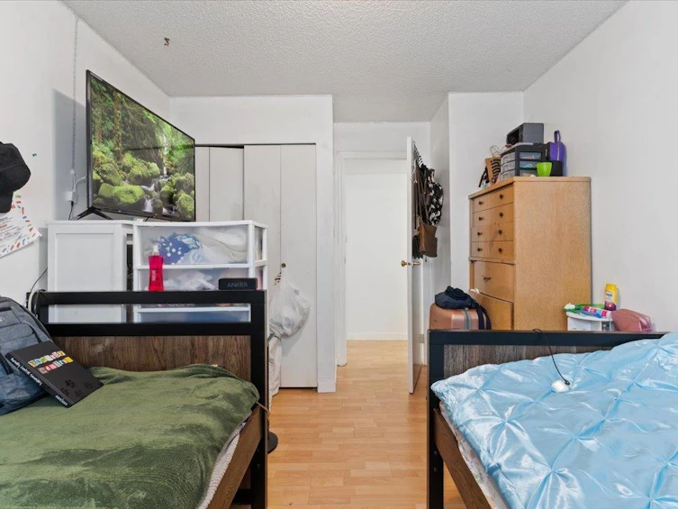 6632 Canada Way, Burnaby, BC, V5E 3P7 - 25