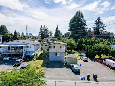 6632 Canada Way - 5