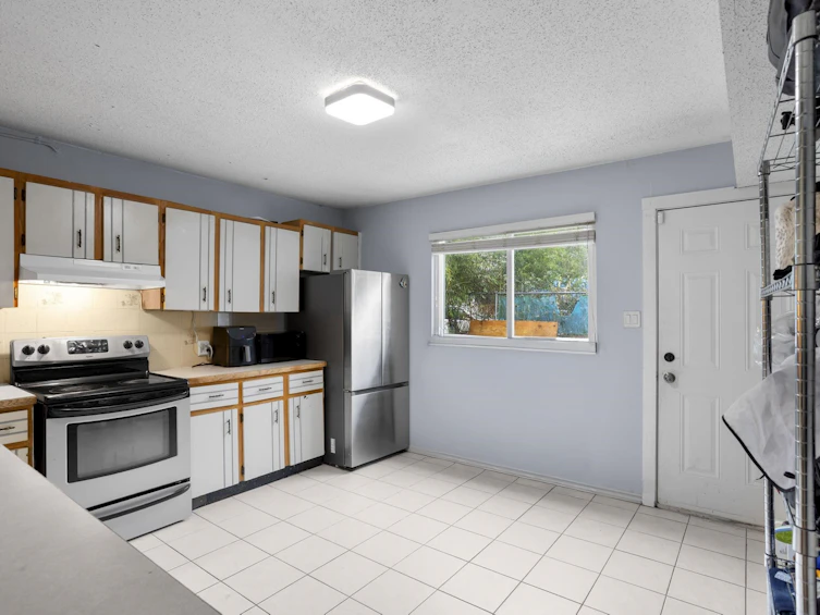 11546 128 Street, Surrey, BC, V3R 2X6 - 11