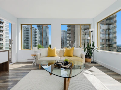 606-137 W 17 Street - 4
