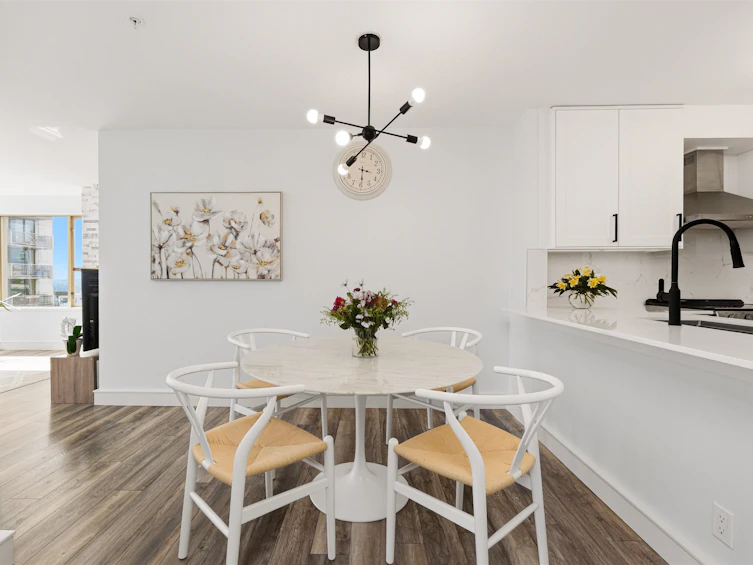 606-137 W 17 Street, North Vancouver, BC, V7M 1V5 - 11