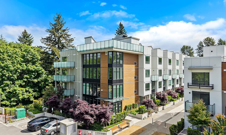 306-6338 King George Boulevard