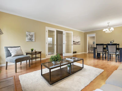 8068 161a Street - 4