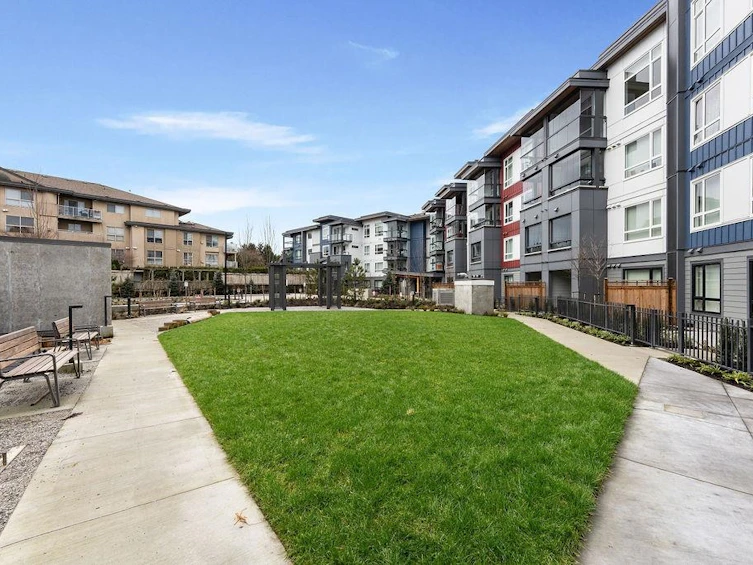 114-13788 76 Avenue, Surrey, BC, V3W 3V9 - 16