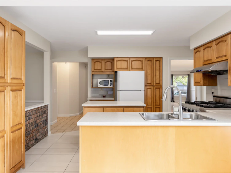 14816 20a Avenue, Surrey, BC, V4A 8L3 - 13
