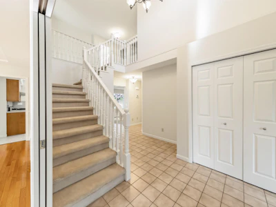 14816 20a Avenue - 5