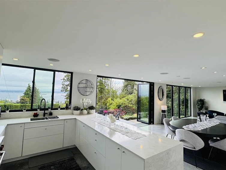 2234 Palmerston Avenue, West Vancouver, BC, V7V 2V8 - 7
