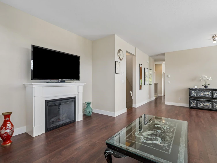 1-8277 161 Street, Surrey, BC, V4N 0N3 - 9