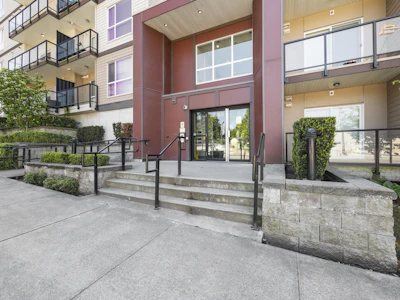 13768 108 Avenue - 3