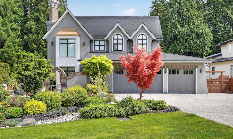 4816 Dogwood Drive