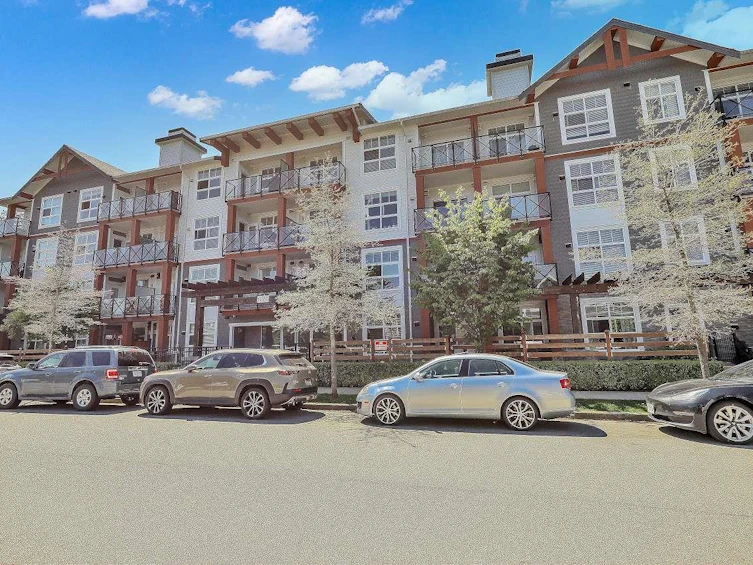 205-14550 Winter Crescent, Surrey, BC, V4P 0G4 - 2