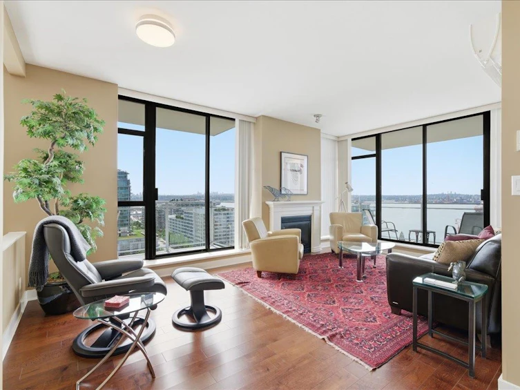1601-155 W 1st Street, North Vancouver, BC, V7M 3N8 - 6