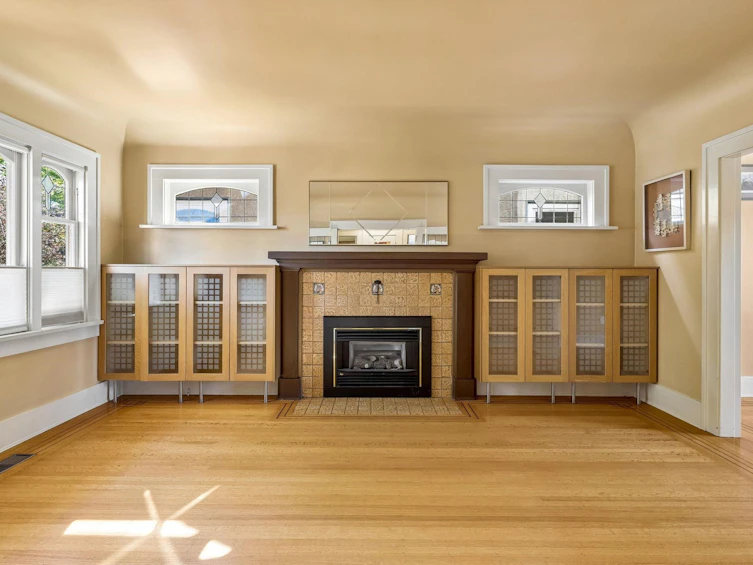 2211 Parker Street, Vancouver, BC, V5L 2L8 - 2